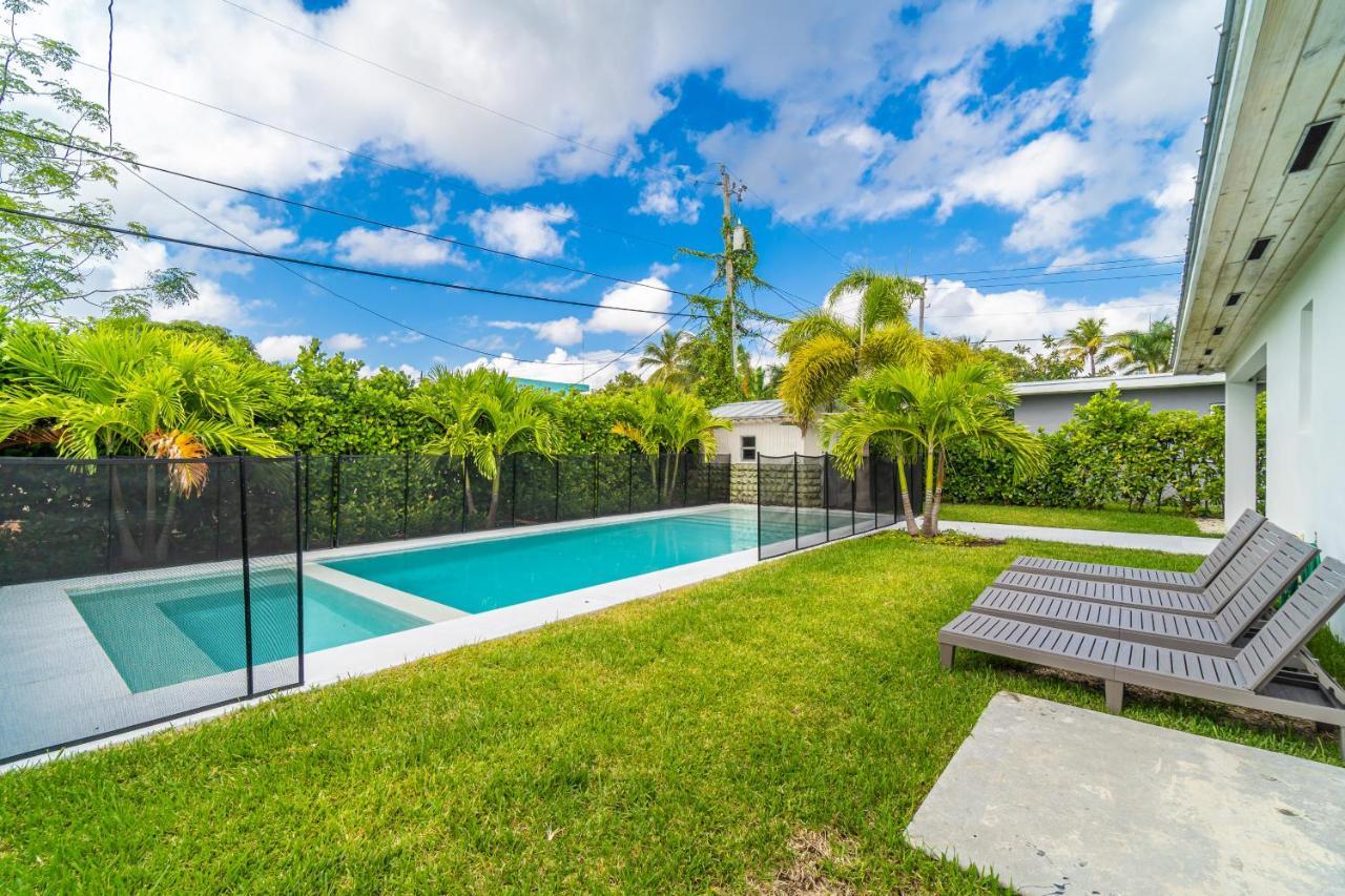 Luxury House 4 Beds Heated Pool W Jaccuzzi Lägenhet North Bay Village Exteriör bild